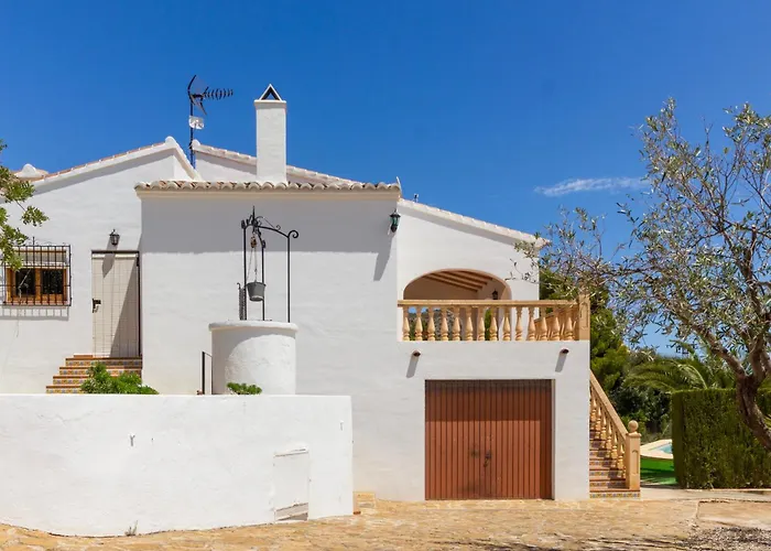 Chalet Los Olivos Con Piscina