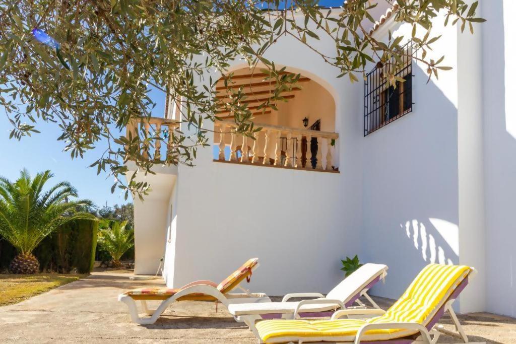 Olivos Con Piscina Holiday home